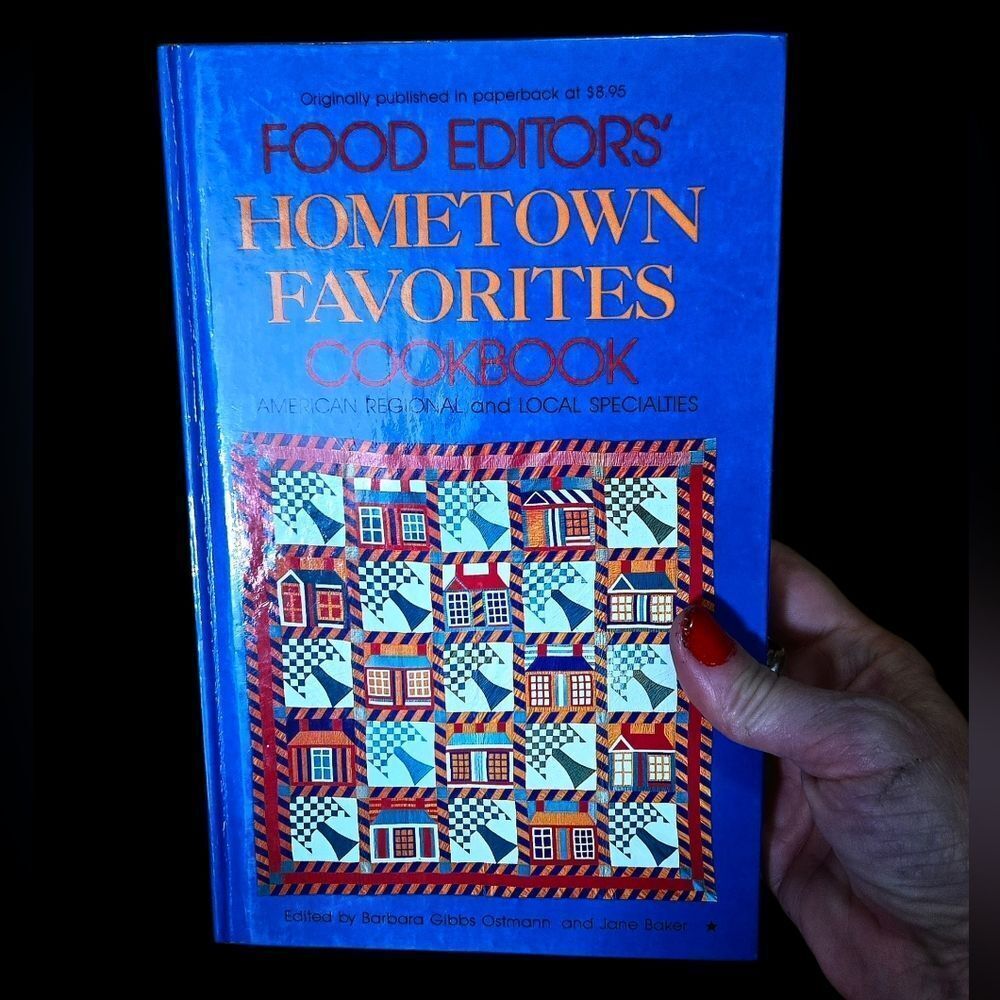 "5/$25" Vintage Food Editors Hometown Favorites Cookbook 1984